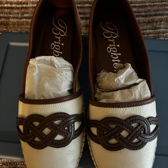 Shoes - Picture 2 of 4